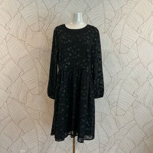 Elegant Black Long-Sleeve Dress